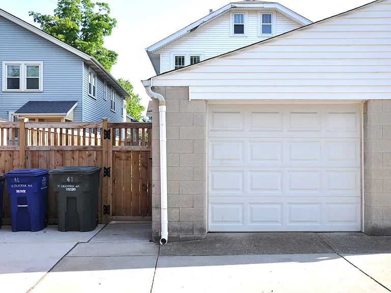 41 W California Ave — Photo 41