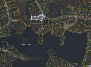 720 Clearview Ct E, Long Pond, PA 18334