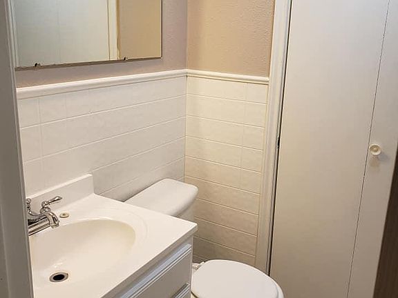 5th image of 3130 Lake Arthur Dr #D