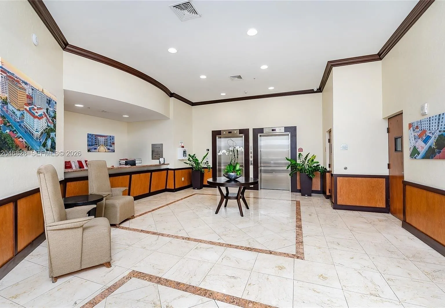 The Minorca Condo — Photo 3