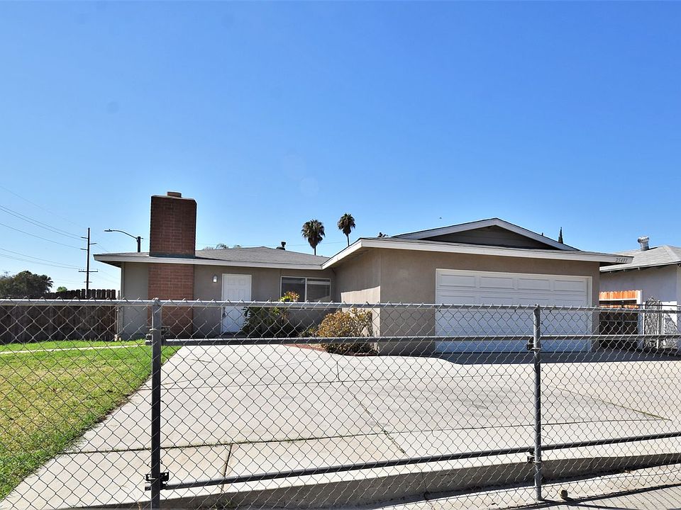 1st image of 25497 Yolanda Ave