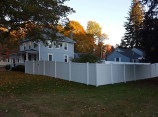 7 Palmer Ave, Plaistow, NH 03865