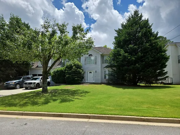 6165 Waterton Dr, Lithonia, GA 30058