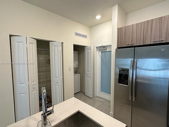 4th image of 8201 NW 81st St #D-203