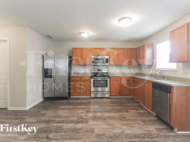 12960 E 131st St — Photo 5
