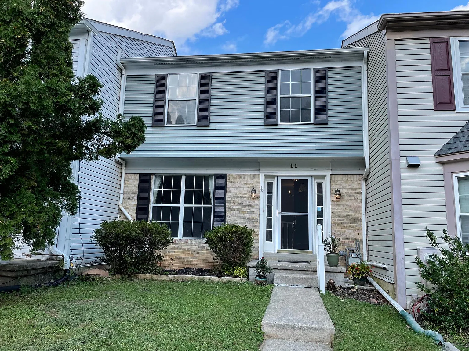 3 bed, 2.5 bath, 1628 sqft, $2,550 — Photo 1