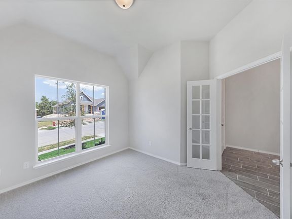 5th image of 1805 Agarito Dr