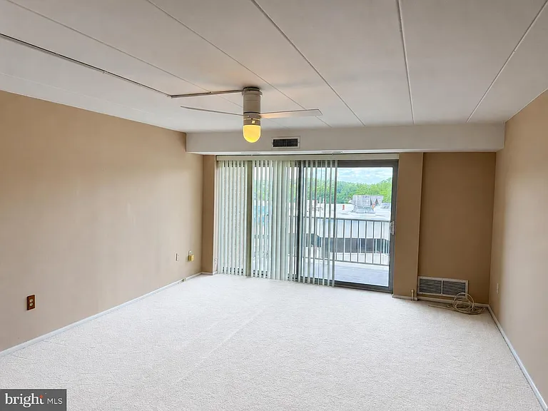 100 West Ave #604W — Photo 9