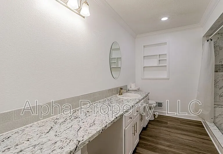 206 E Arlington Ave — Photo 11