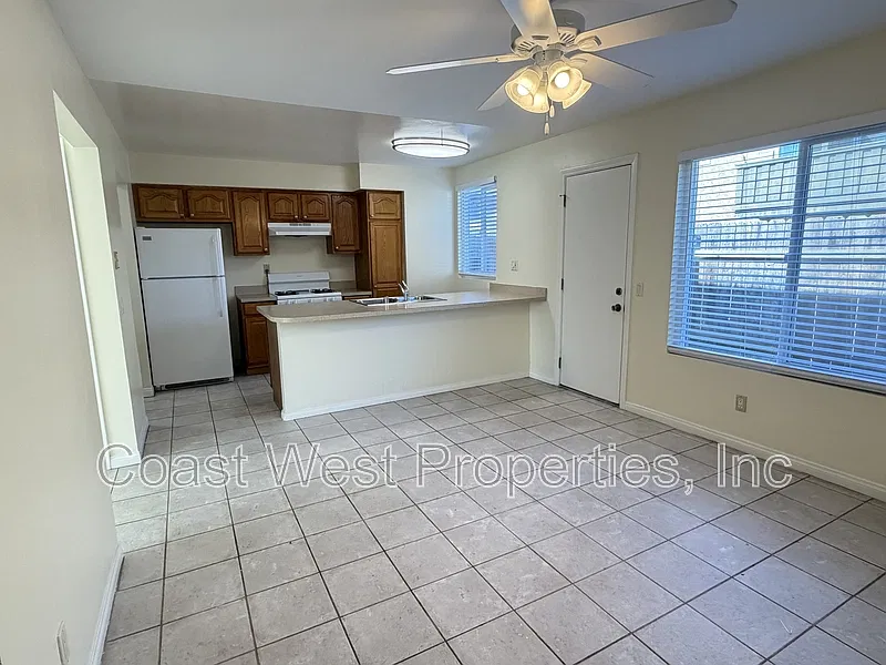 3 bed, 1.5 bath, 1150 sqft, $3,600 — Photo 4
