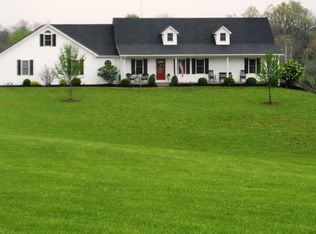 369 Lakeview Manor Dr, Springfield, KY 40069