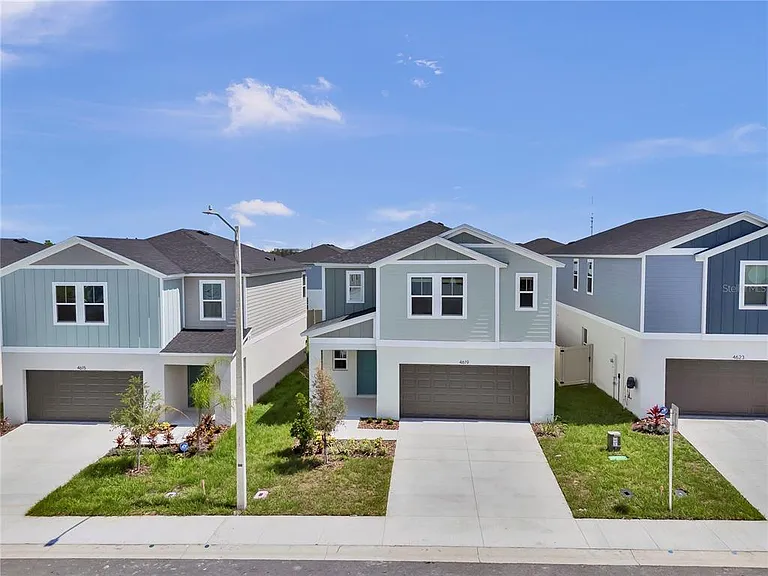 4619 Hikers Dr — Photo 2