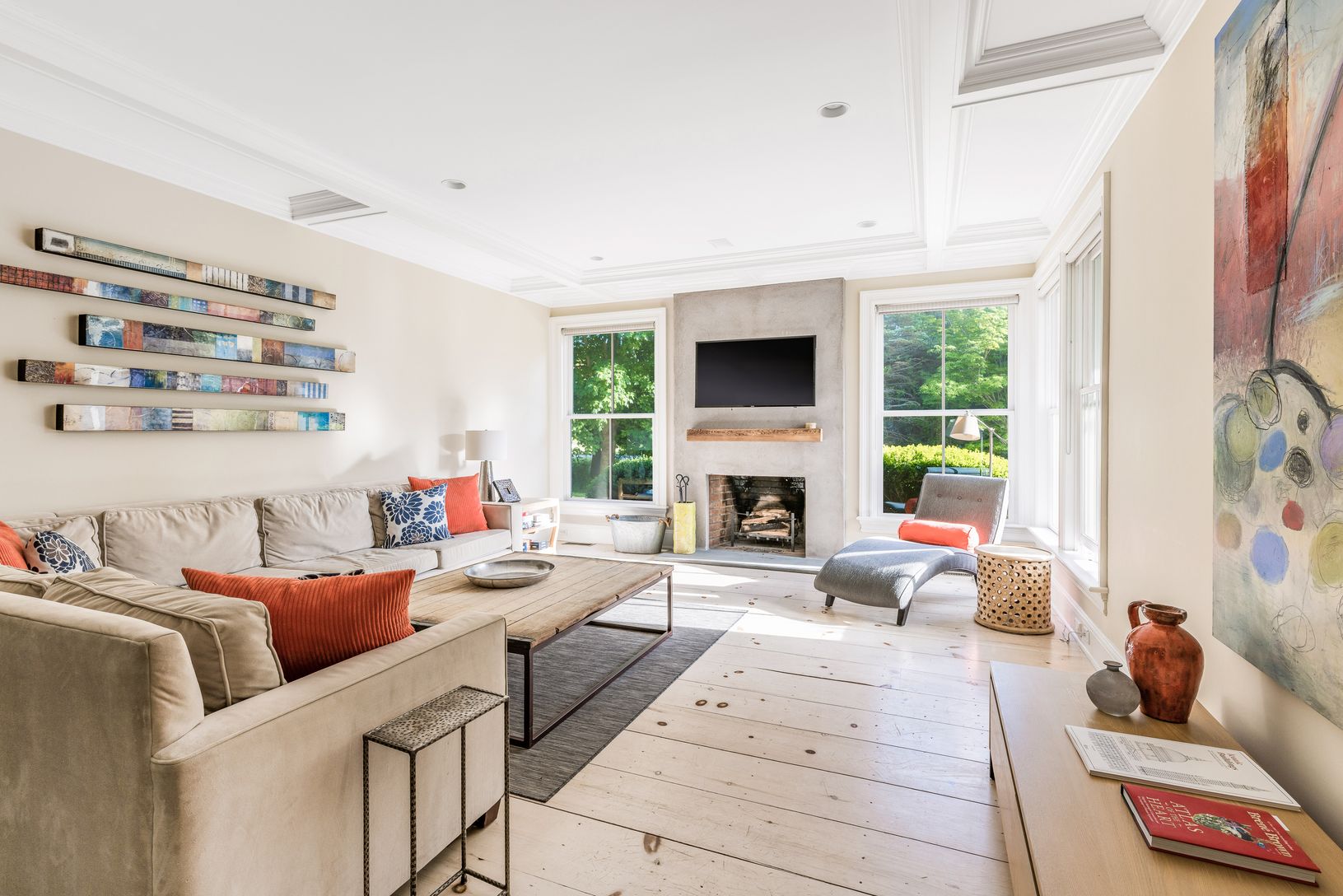  Living Room with fireplace