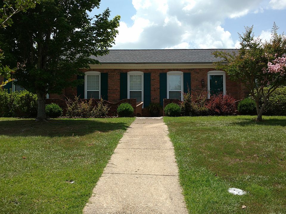 1st image of 6036 Woodcrest Dr