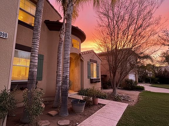 2nd image of 41090 Arron Ct