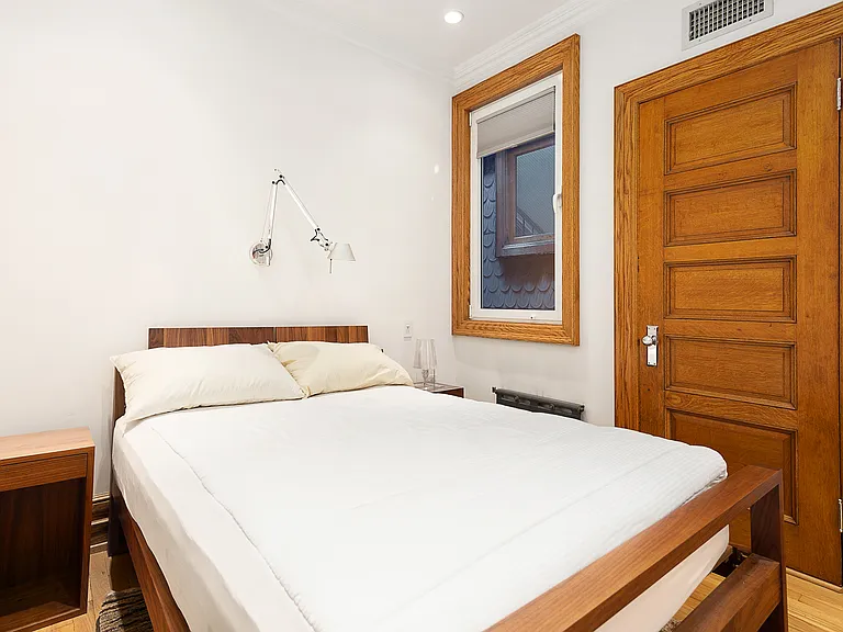 106 Lexington Ave #6 — Photo 4