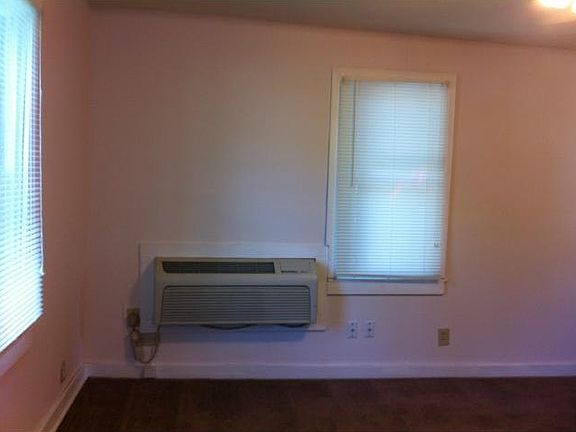 3rd image of 609 Pennsylvania St