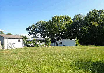 3rd image of 136 Margie Ln