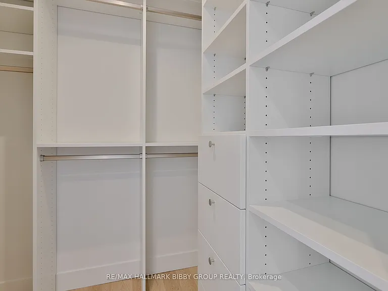 1414 Bayview Ave #605 — Photo 17