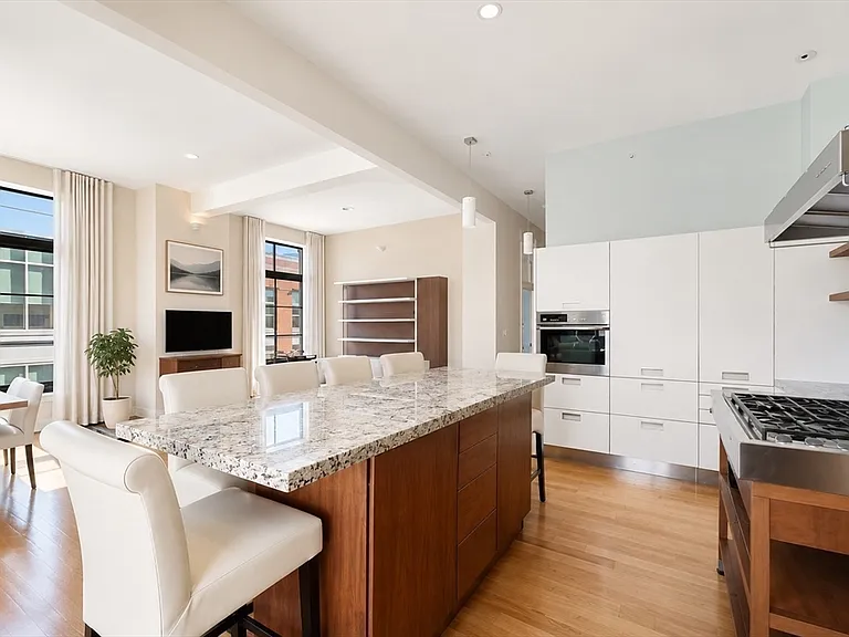 2 Rollins St #D604 — Photo 6