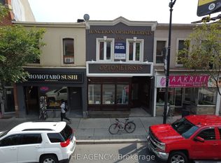 2913 Dundas St W #2A, Toronto, ON M6P 1Z1