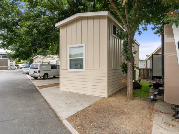 5878 Garlic Farm Way Space 9, Gilroy, CA 95020