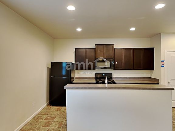 4th image of 414 Gorge Ct