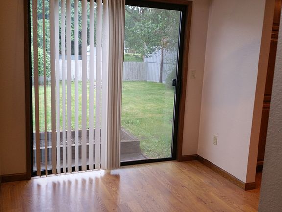 5th image of 4831 Indian Summer Dr SE