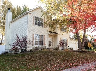 4530 Coventry Ln NE, Cedar Rapids, IA 52402