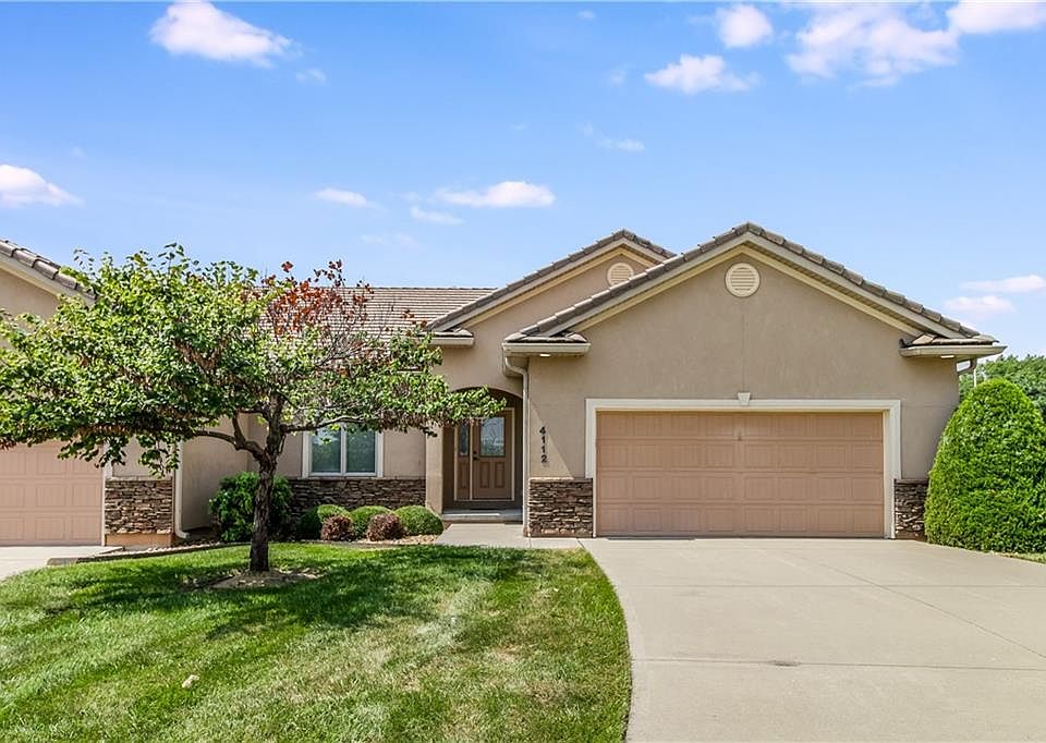 1st image of 4112 NE Chapel Manor Ct
