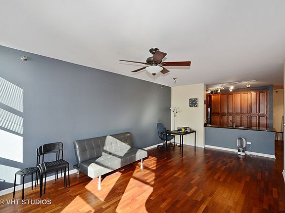 3rd image of 1255 S State St Unit 1406