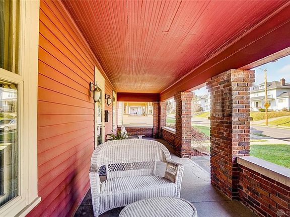 5th image of 604 Kenwood Ave