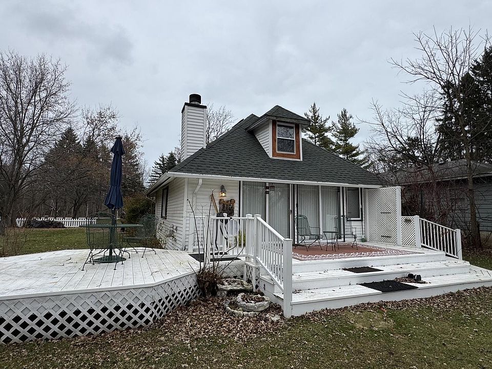 1st image of 12707 North East Shoreland DRIVE