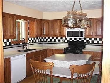4th image of 3219 Kingsridge Ct