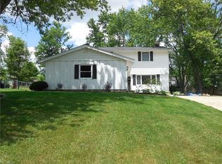 9466 Fairfield Dr, Twinsburg, OH 44087