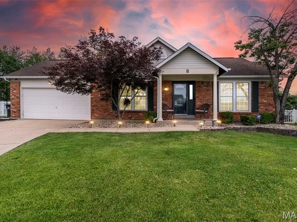 8 Baron Ridge Ct, O'Fallon, MO 63366