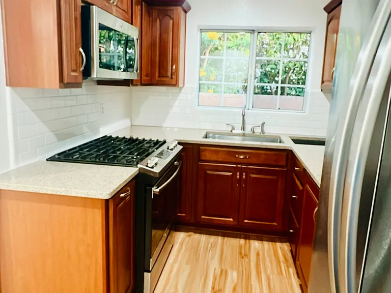 1532 E 22nd St #1532 — Photo 8