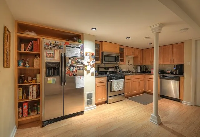 556 W Belden Ave #G — Photo 1