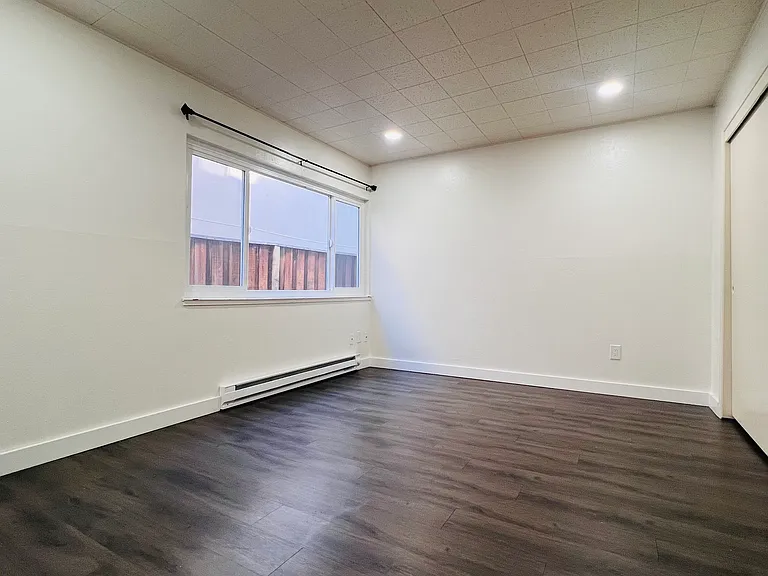 432 Redwood Ave #1B — Photo 6