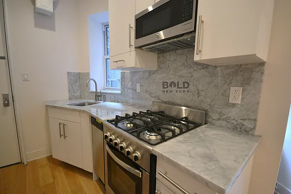 Rented by Bold New York | media 20