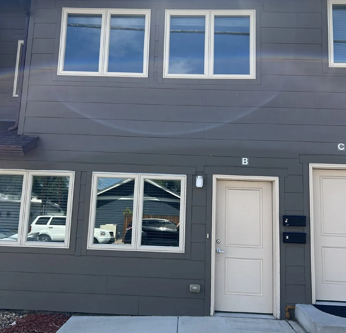 2 bed, 2.5 bath, 1200 sqft, $1,995 — Photo 2