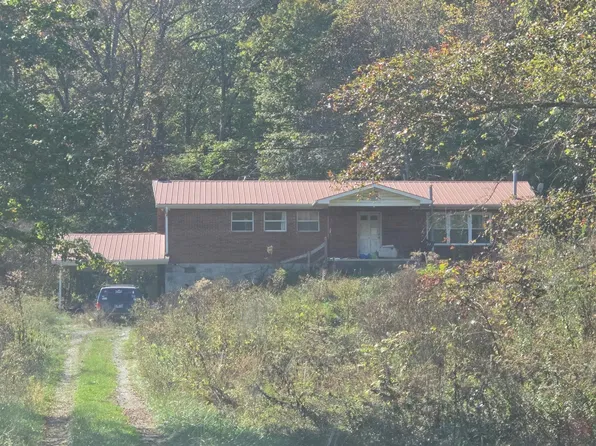 544 C E Todd Rd, Robbins, TN 37852