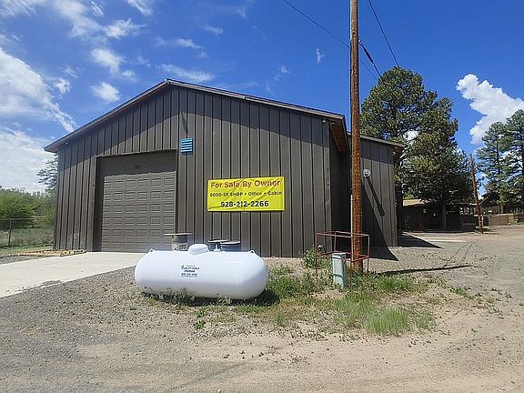 5th image of 2740 Highway 260