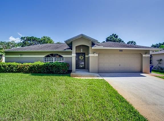 2nd image of 8526 Cypress Dr S