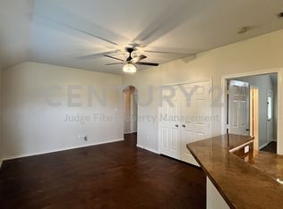 106 Sunburst Ct, Weatherford, TX 76087