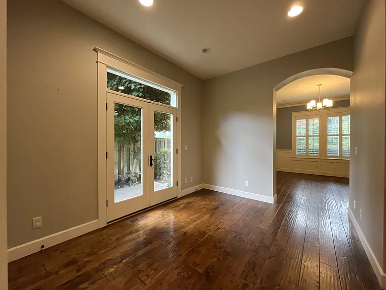 6435 McDuff Ct — Photo 24