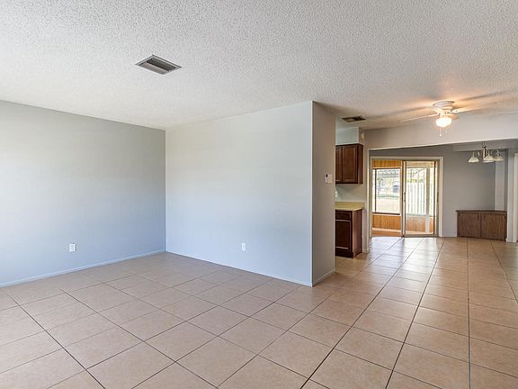 4th image of 838 SW Goodrich Street