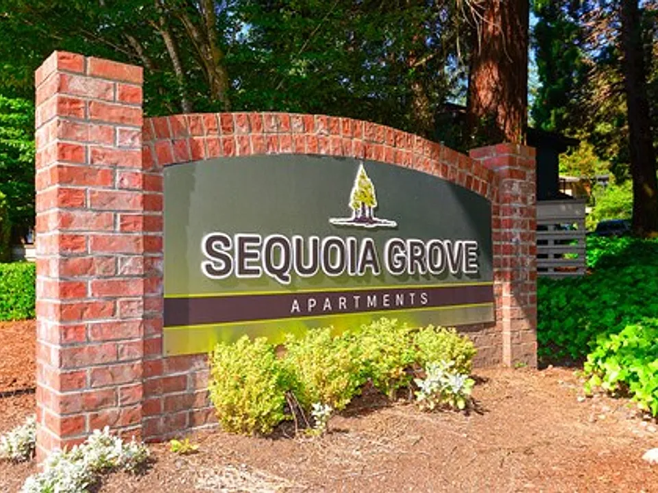 Sequoia Grove Apartments