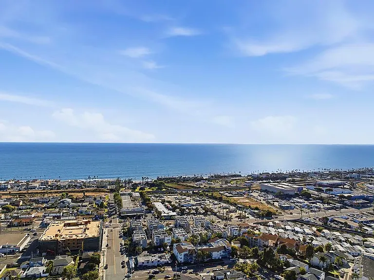 1566 Vista Del Mar Way #3 — Photo 9