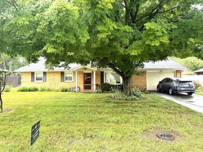 2405 N Roxbury Ln, Muncie, IN, 47304